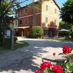  Alloggio per agriturismo Agriturismo Praetto Italia